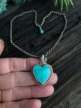 Load image into Gallery viewer, Kingman Turquoise And Sterling Silver Heart Necklace
